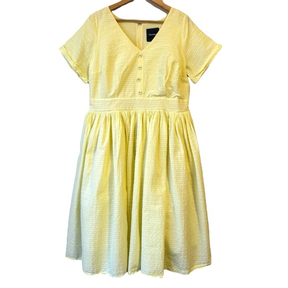 ModCloth Yellow Dress. Women’s size 16. Fit and Flare - Fully Lined. Like New!!! - Picture 12 of 12